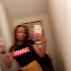 Meet your Posher, Nasira